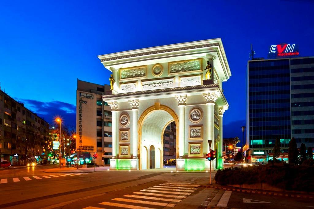 City Center Apartment Skopje Zewnętrze zdjęcie